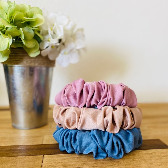 Ruffled ruched Headbands 2 for 14 - Picture 1 of 10